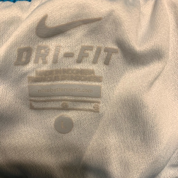 Classic Nike Workout Shorts - Picture 3 of 3